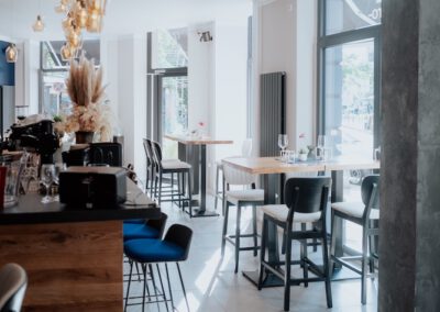 THE LIVING bistro