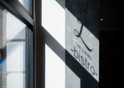 THE LIVING bistro